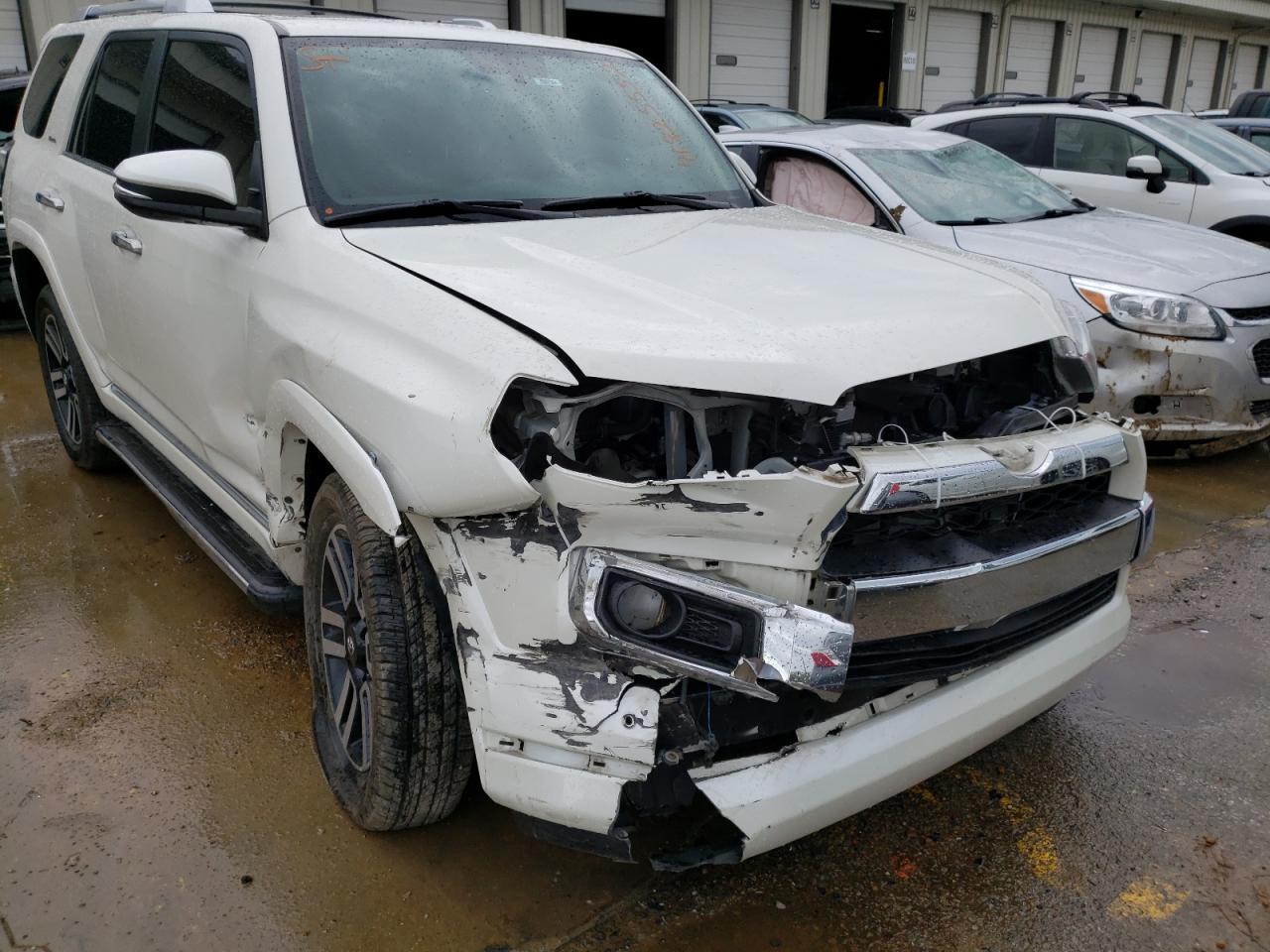 Photo 9 from auction – 2017 TOYOTA 4RUNNER SR with VIN JTEBU5JR9H5420955