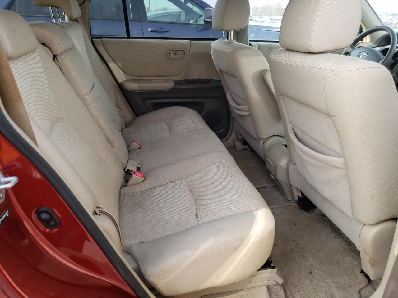 Photo 6 from auction – 2004 TOYOTA HIGHLANDER with VIN JTEEP21A240059847