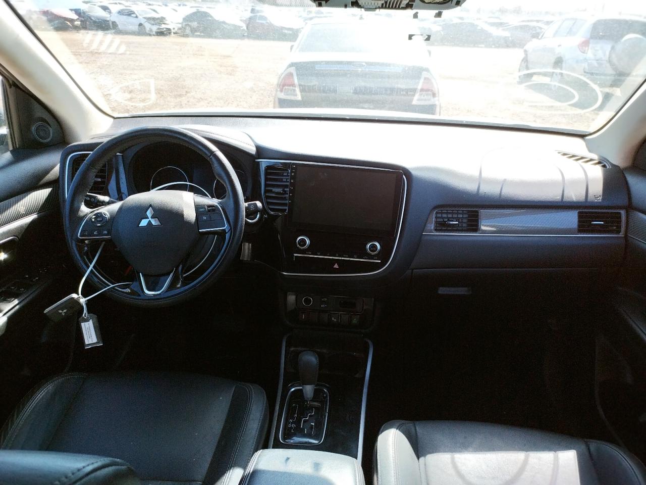 Photo 9 from auction – 2020 MITSUBISHI OUTLANDER with VIN JA4AD3A37LZ017777