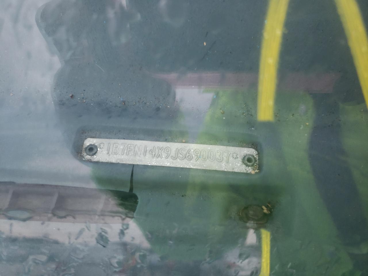 Photo 10 from auction – 1998 DODGE DAKOTA with VIN 1B7FN14X9JS690037