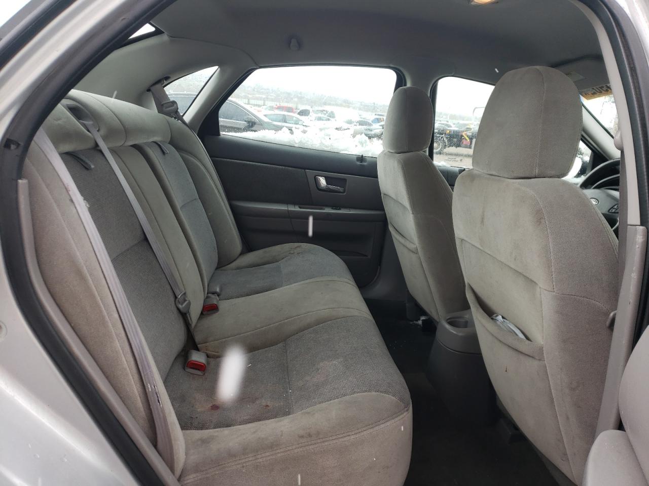 Photo 6 from auction – 2000 FORD TAURUS SE with VIN 1FAFP53U3YA146664