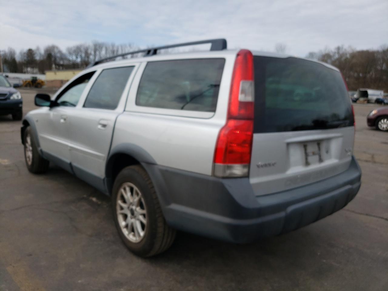 Photo 3 from auction – 2004 VOLVO XC70 with VIN YV1SZ59H241139951