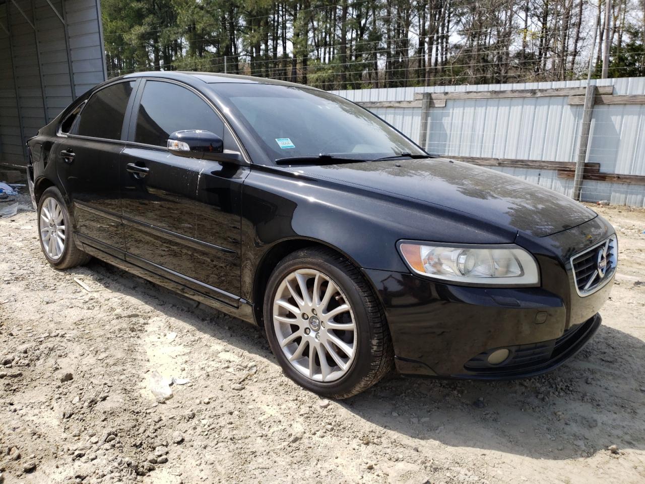VOLVO S40 T5 2011 with VIN YV1672MS4B2535850 - Photo from auction