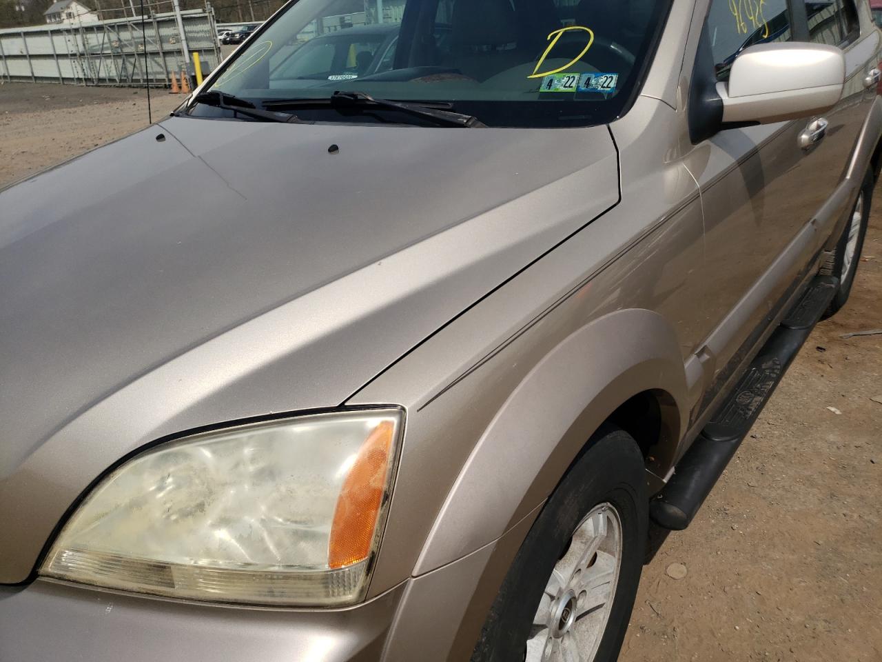 Photo 9 from auction – 2004 KIA SORENTO EX with VIN KNDJC733345268821