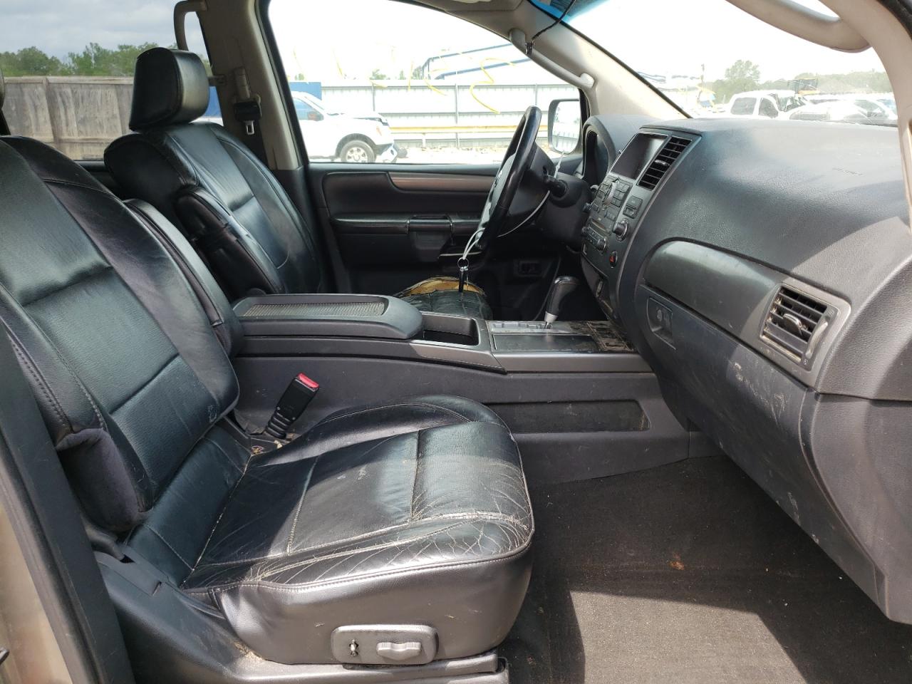 Photo 5 from auction – 2008 NISSAN ARMADA SE with VIN 5N1BA08D38N632045