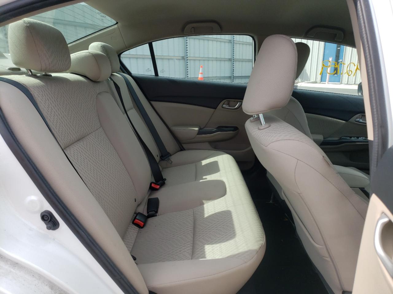 Photo 6 from auction – 2014 HONDA CIVIC LX with VIN 19XFB2F5XEE083664