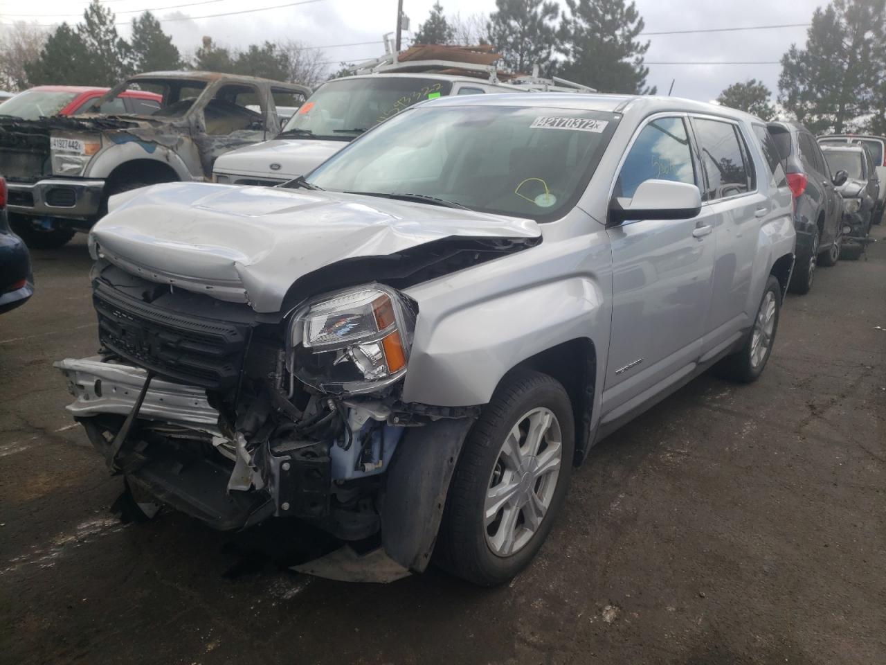 Photo 2 from auction – 2017 GMC TERRAIN SL with VIN 2GKFLSEK6H6296074