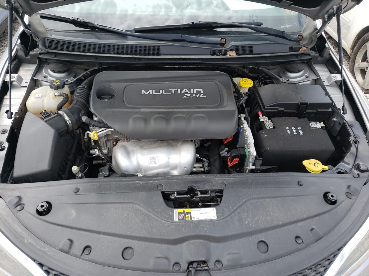 Photo 7 from auction – 2016 CHRYSLER 200 LIMITE with VIN 1C3CCCAB7GN146645