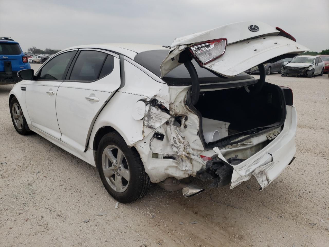 Photo 3 from auction – 2015 KIA OPTIMA LX with VIN KNAGM4A78F5624367