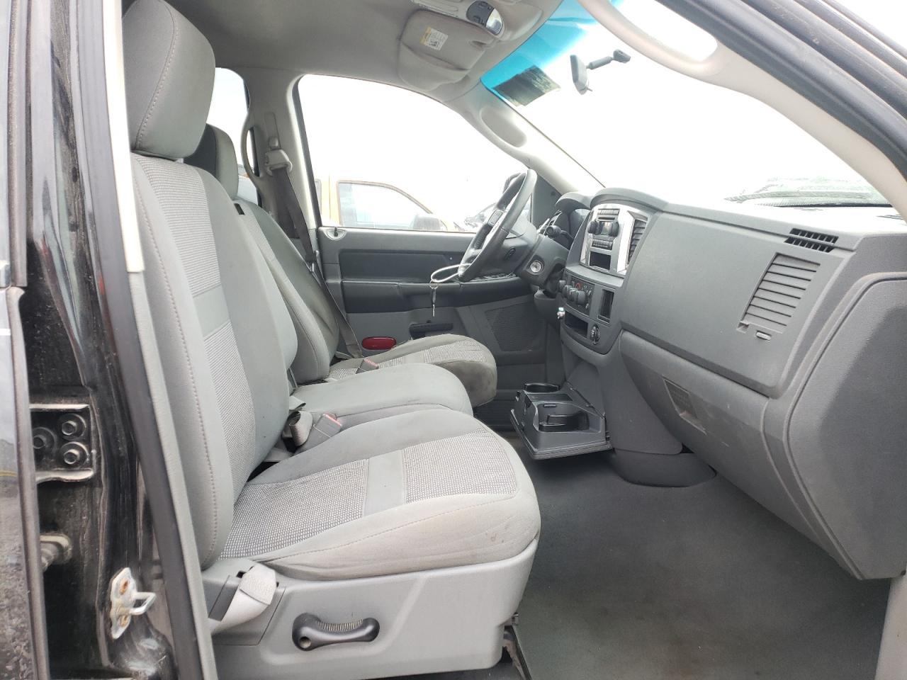 Photo 5 from auction – 2007 DODGE RAM 1500 S with VIN 1D7HU18P77S260933
