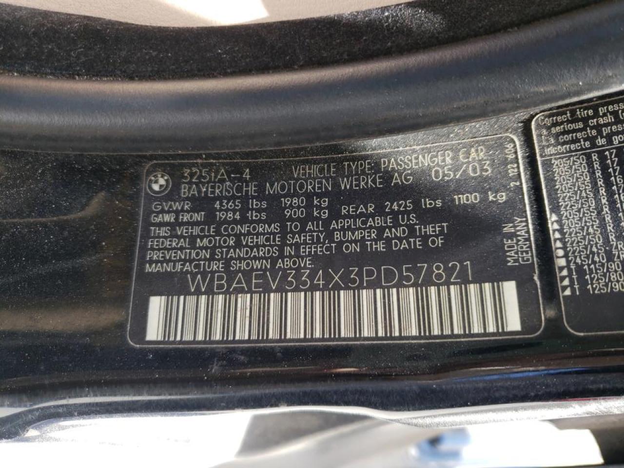 Photo 10 from auction – 2003 BMW 325 I with VIN WBAEV334X3PD57821
