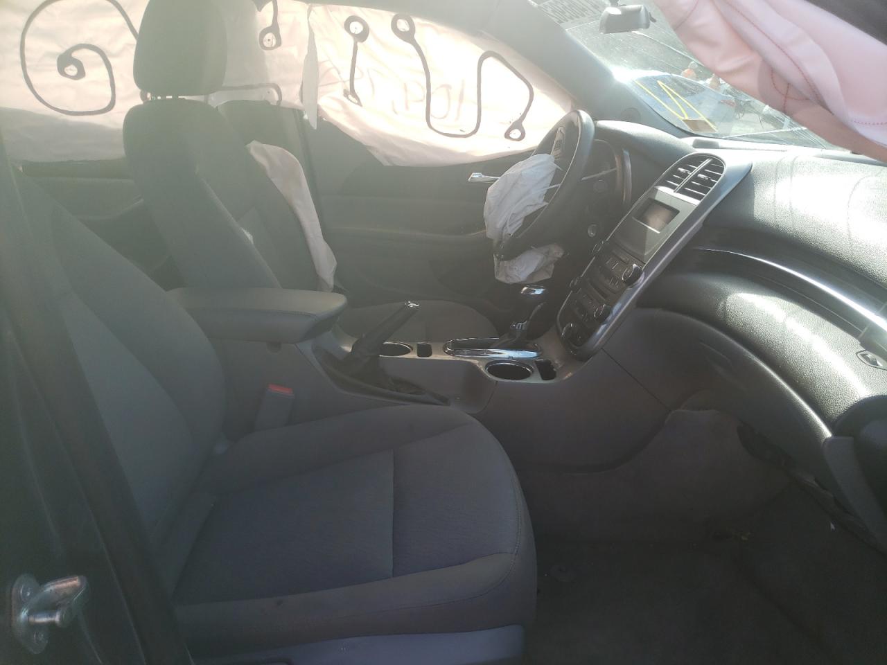 Photo 5 from auction – 2014 CHEVROLET MALIBU LS with VIN 1G11B5SL7EF256569