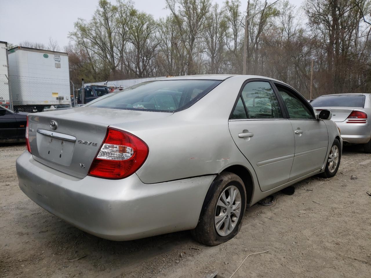 Photo 4 from auction – 2004 TOYOTA CAMRY LE with VIN 4T1BF32K34U573735
