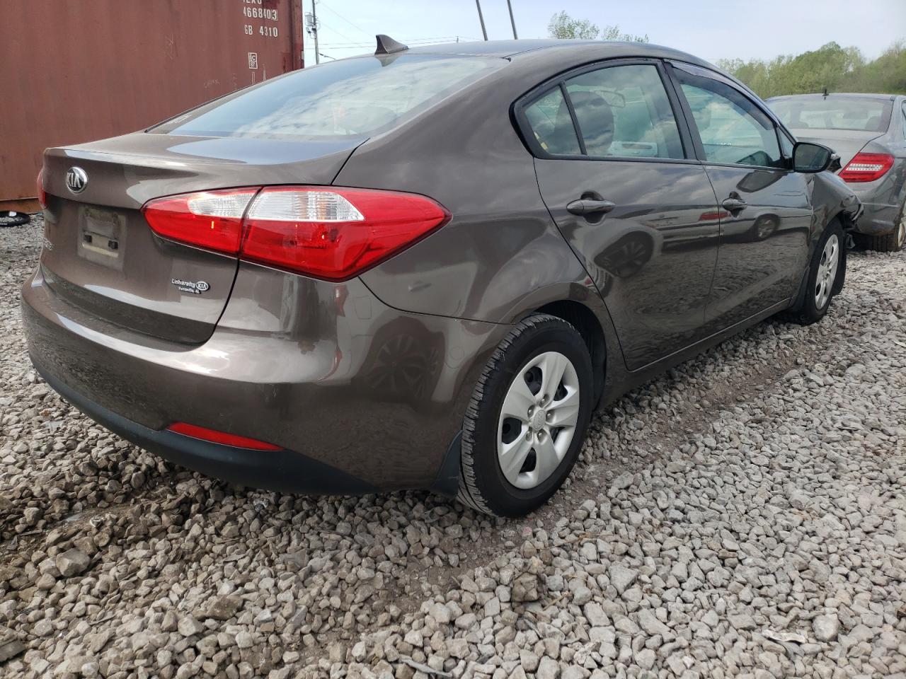 Photo 4 from auction – 2015 KIA FORTE LX with VIN KNAFX4A63F5310992