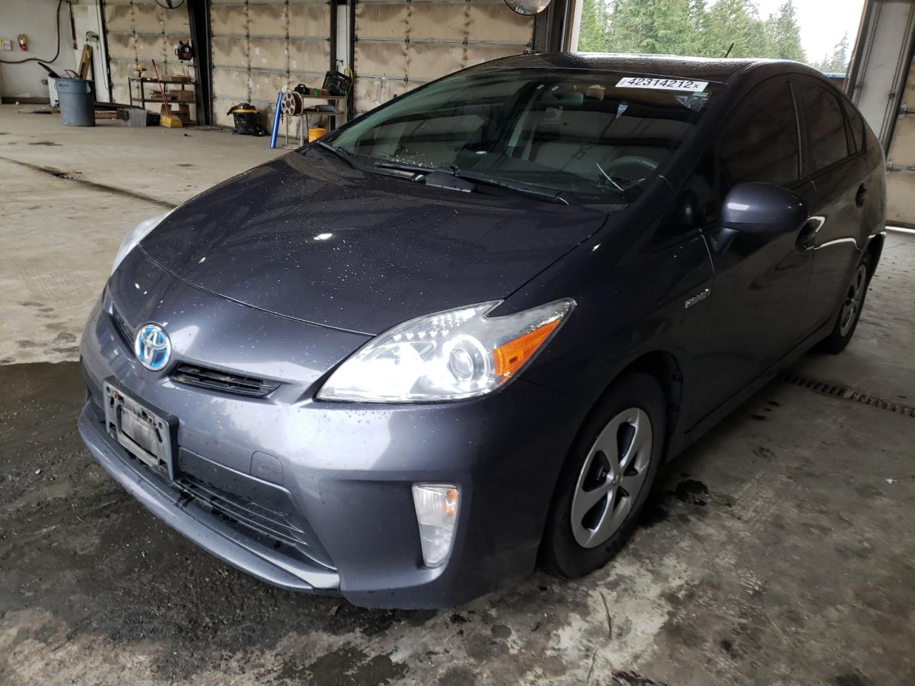 Photo 2 from auction – 2012 TOYOTA PRIUS with VIN JTDKN3DU5C1525594