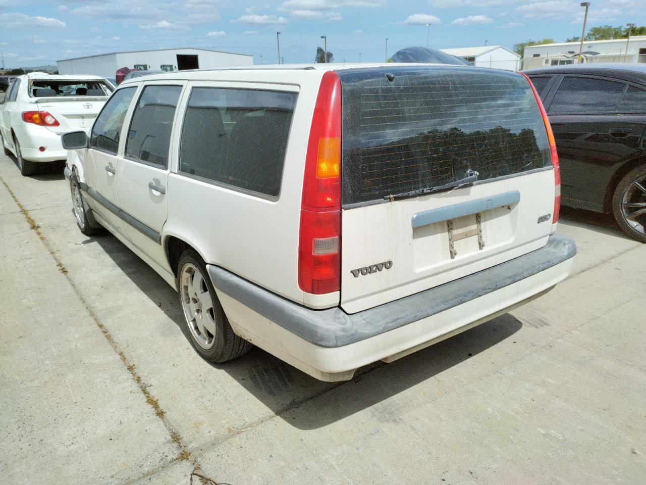 Photo 3 from auction – 1996 VOLVO 850 BASE with VIN YV1LW5544T2255676
