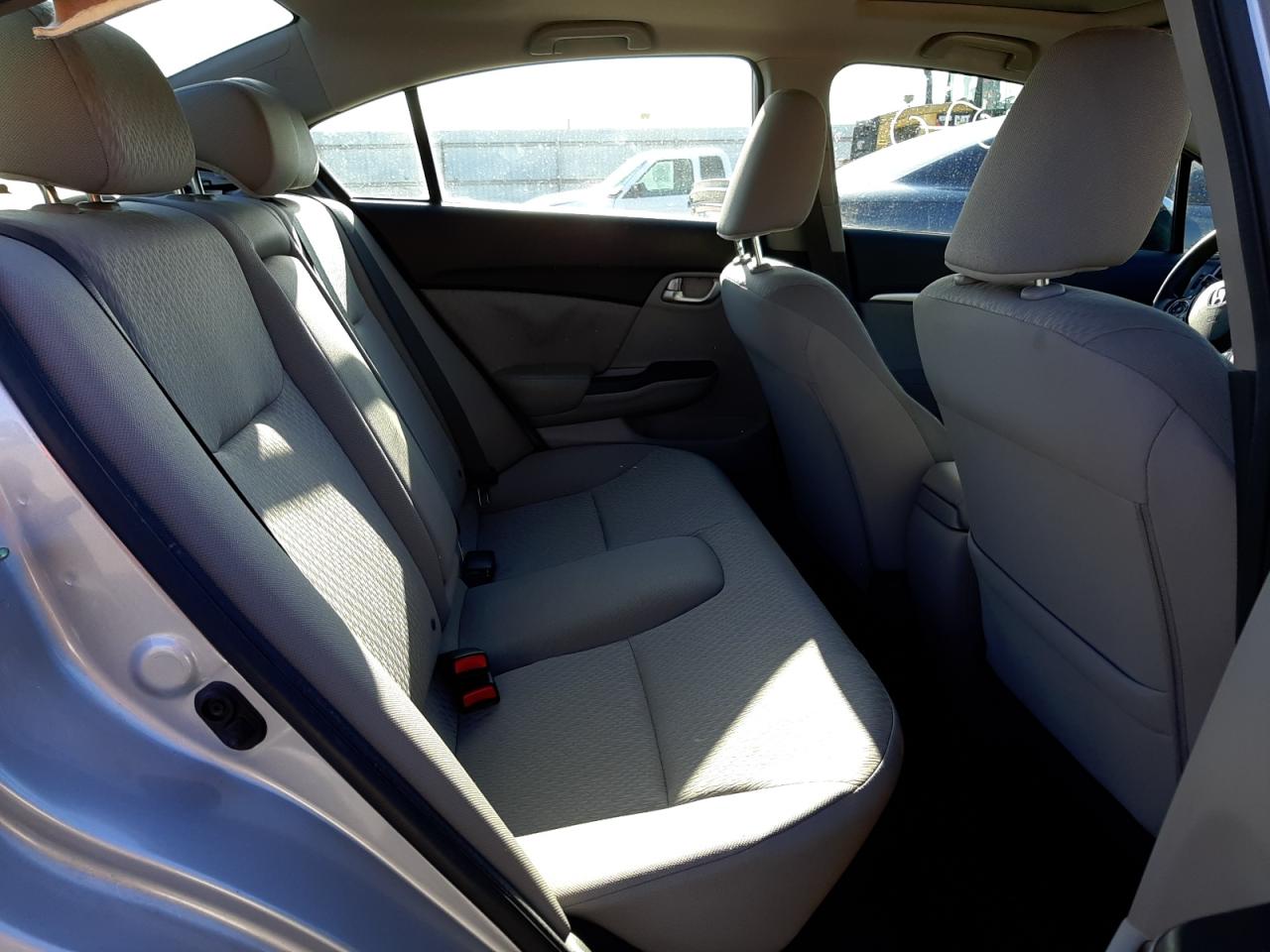 Photo 6 from auction – 2015 HONDA CIVIC EX with VIN 2HGFB2F88FH529411