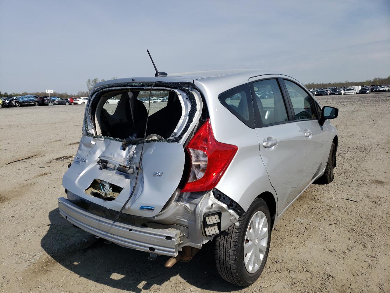 Photo 9 from auction – 2016 NISSAN VERSA NOTE with VIN 3N1CE2CP3GL389588