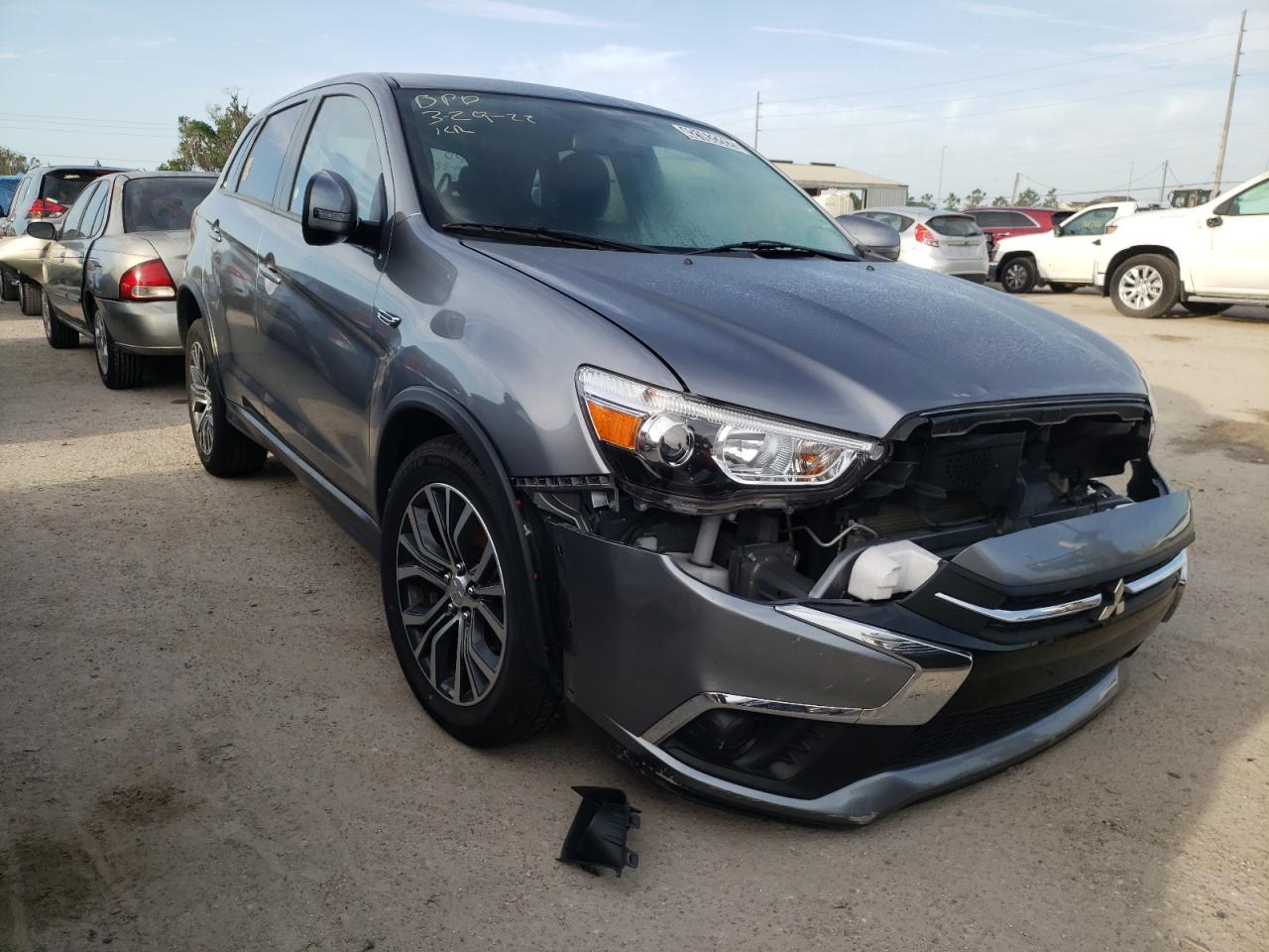 MITSUBISHI OUTLANDER 2019 with VIN JA4AP3AU3KU012779 - Photo from auction