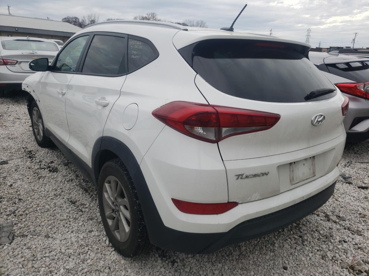 Photo 3 from auction – 2016 HYUNDAI TUCSON LIM with VIN KM8J33A44GU112653