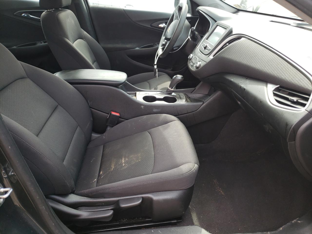 Photo 5 from auction – 2017 CHEVROLET MALIBU LS with VIN 1G1ZB5ST7HF200235