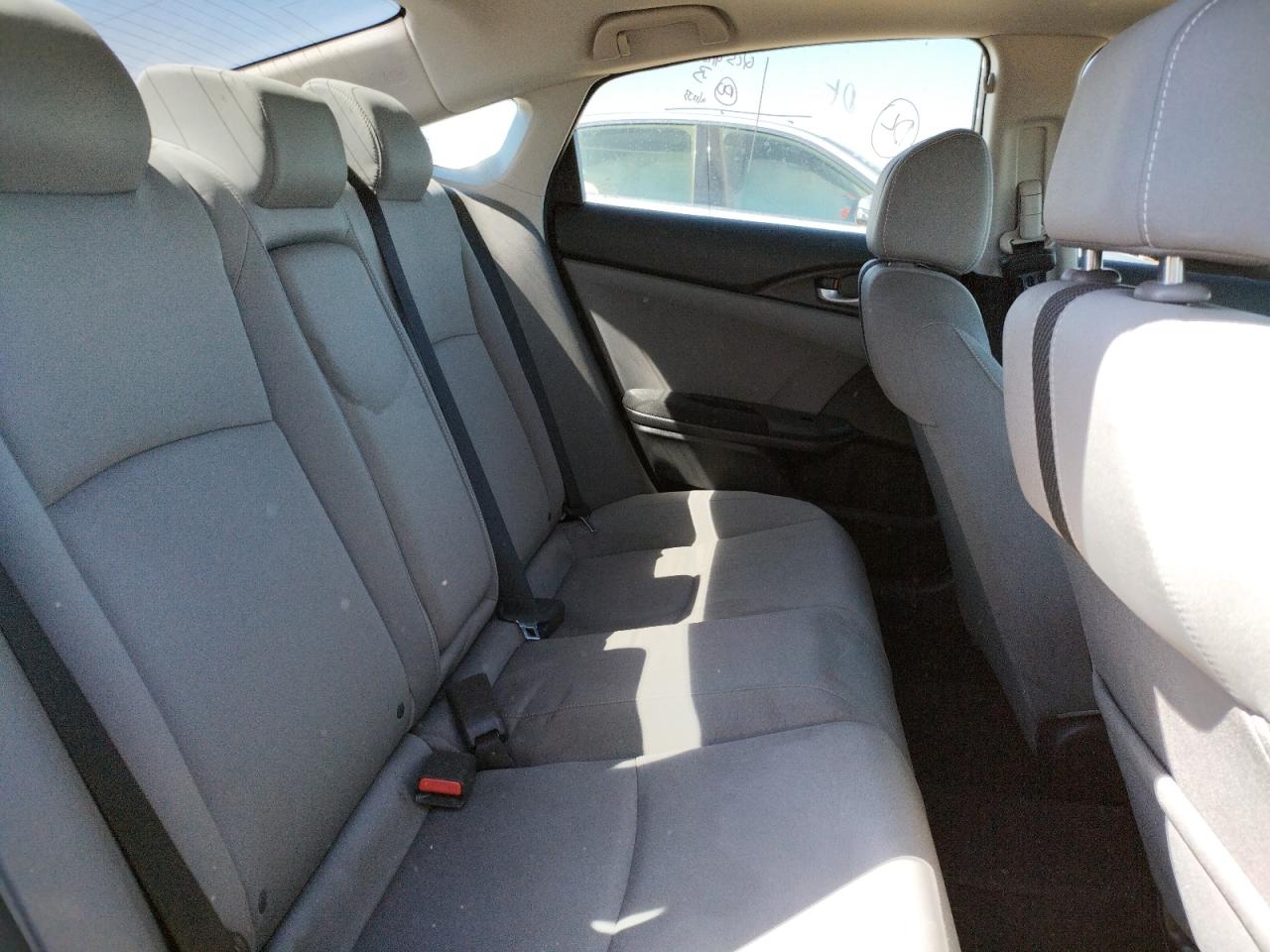 Photo 6 from auction – 2016 HONDA CIVIC EX with VIN 19XFC2F88GE248203