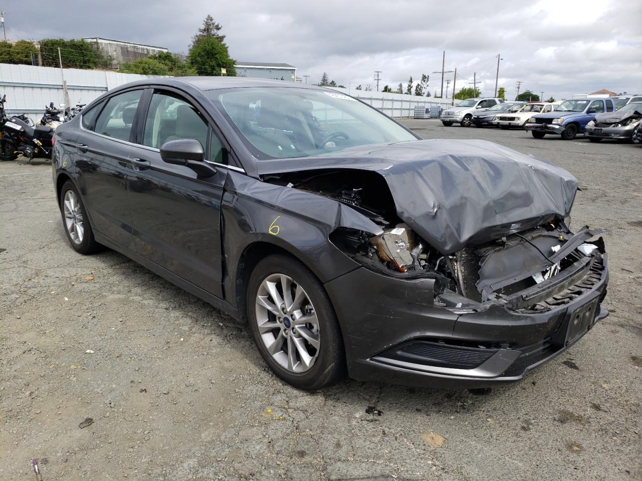 FORD FUSION SE 2017 with VIN 3FA6P0H73HR370545 - Photo from auction