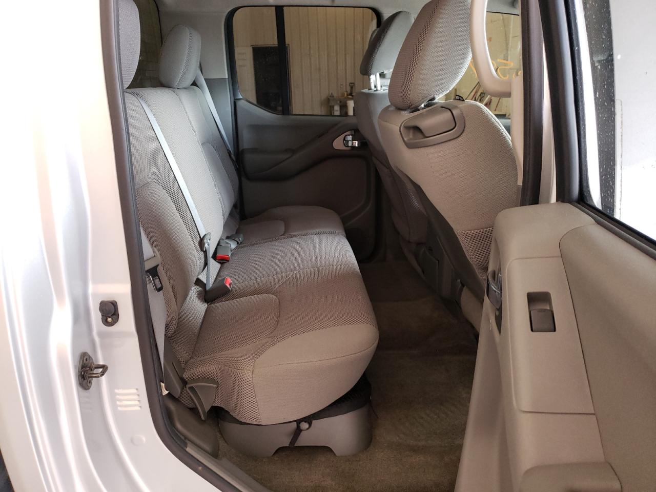 Photo 6 from auction – 2011 NISSAN FRONTIER S with VIN 1N6AD0ER0BC440606