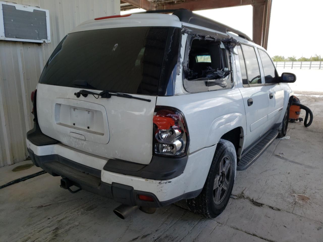 Photo 4 from auction – 2003 CHEVROLET TRAILBLAZE with VIN 1GNES16S436222936