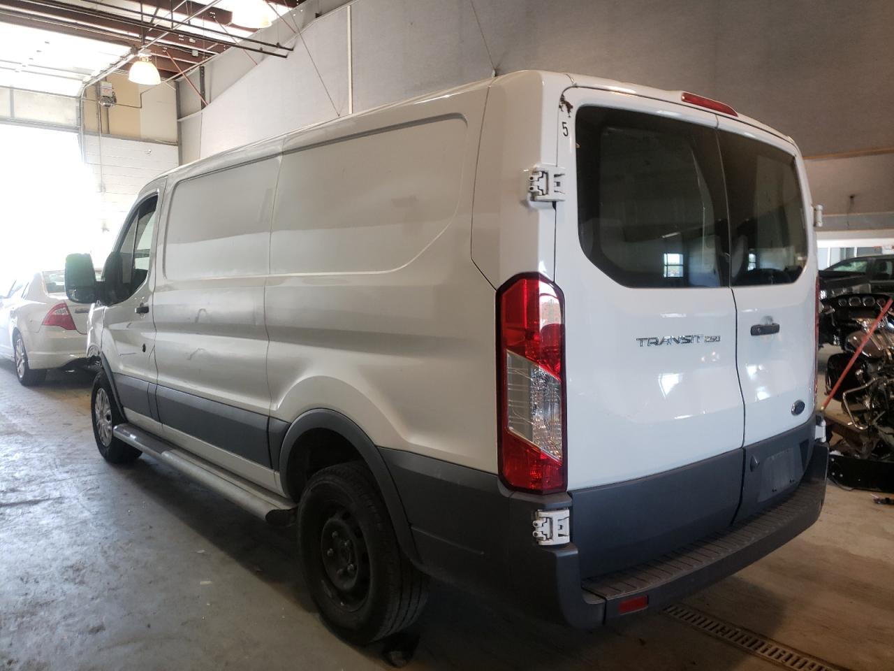 Photo 3 from auction – 2018 FORD TRANSIT T- with VIN 1FTYR1YM5JKA63252