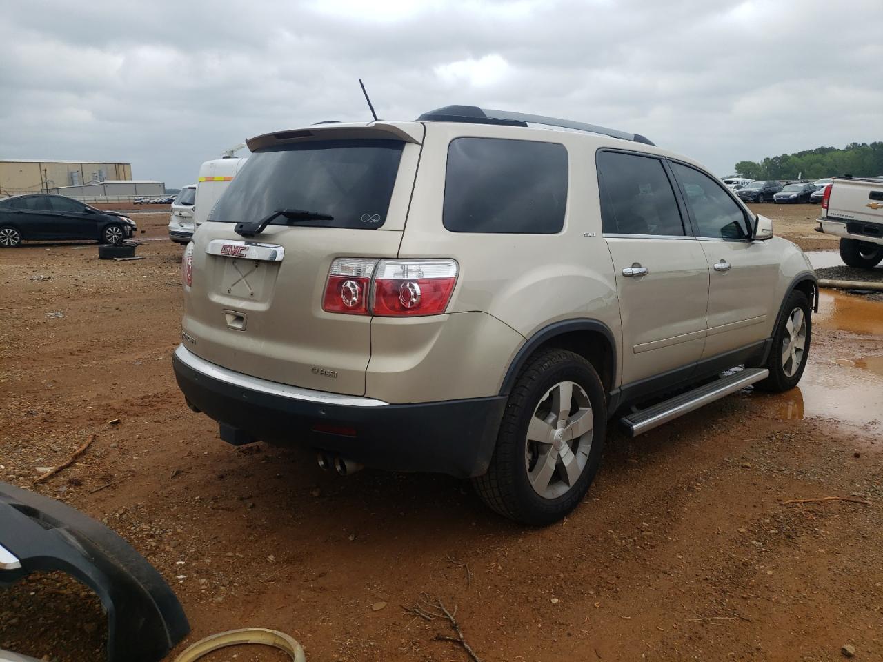 Photo 17 from auction – 2011 GMC ACADIA SLT with VIN 1GKKRRED1BJ409799