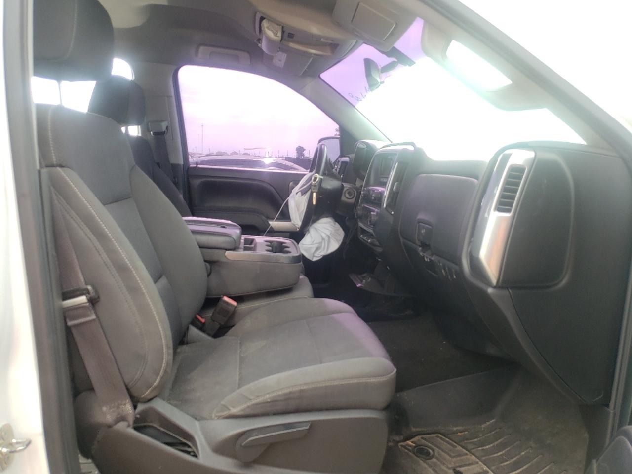 Photo 5 from auction – 2015 CHEVROLET SILVERADO with VIN 3GCUKREH4FG279603