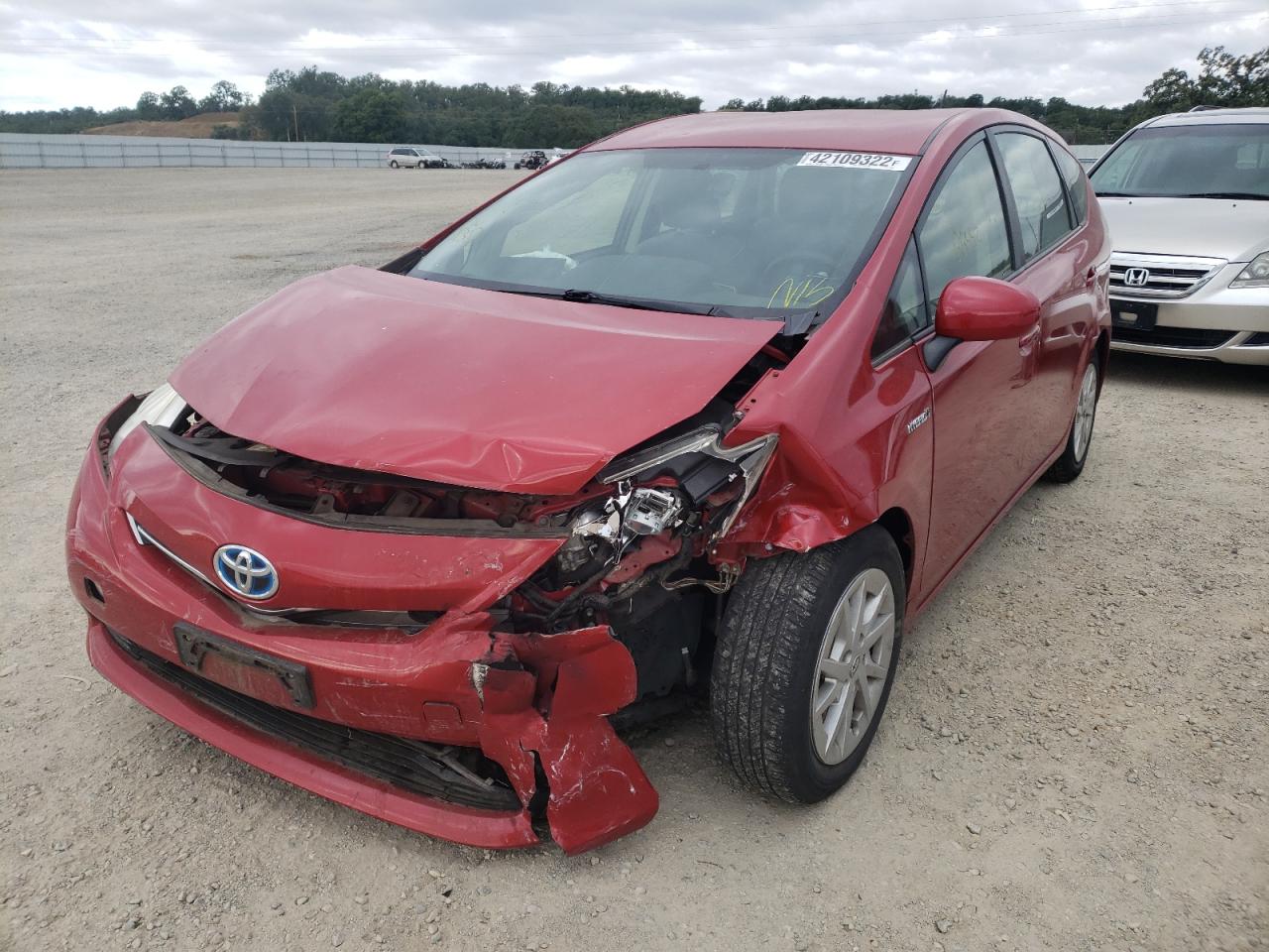 Photo 2 from auction – 2013 TOYOTA PRIUS V with VIN JTDZN3EU8D3255425