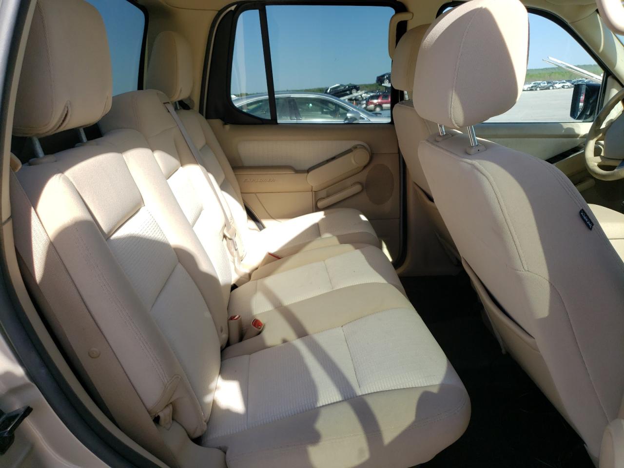 Photo 6 from auction – 2007 FORD EXPLORER S with VIN 1FMEU31K97UA30625