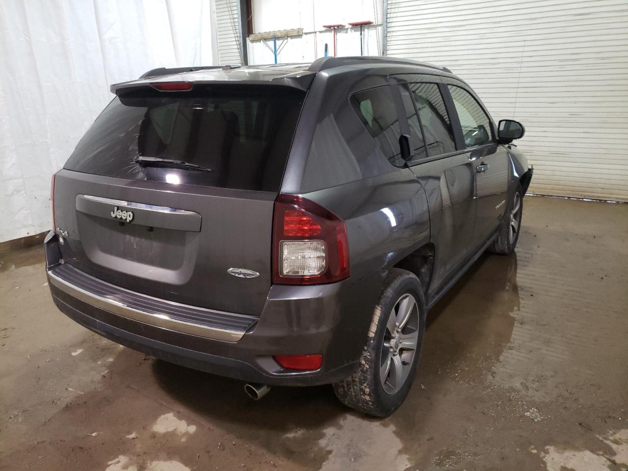 Photo 4 from auction – 2016 JEEP COMPASS LA with VIN 1C4NJDEB2GD772488