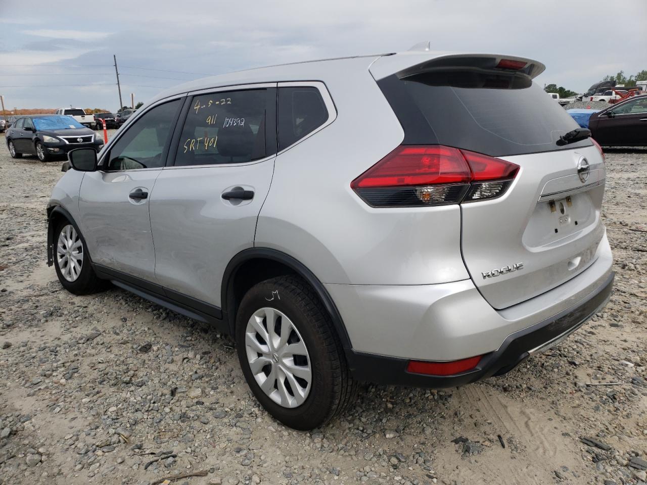 Photo 3 from auction – 2017 NISSAN ROGUE S with VIN KNMAT2MV1HP514696