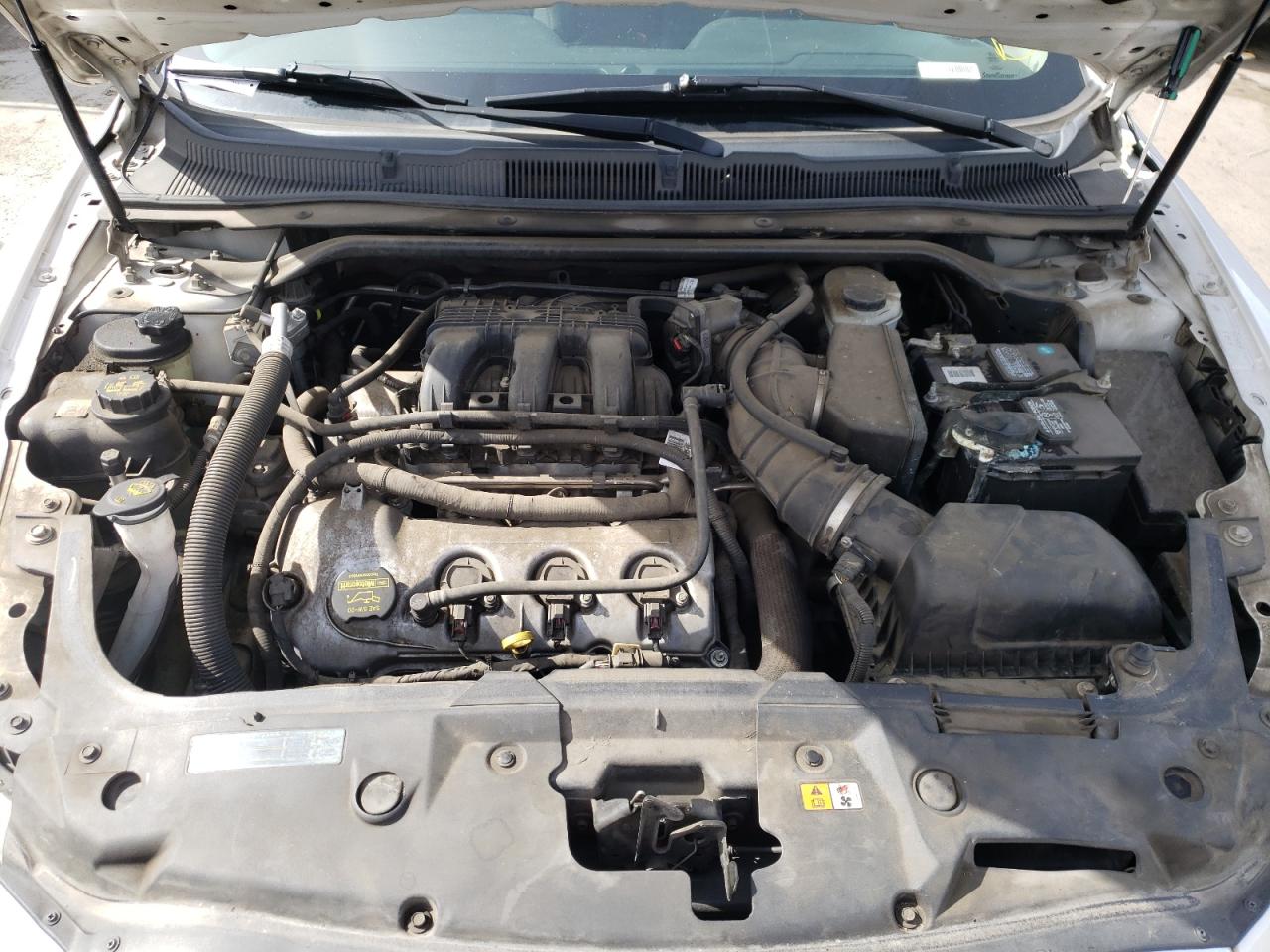 Photo 7 from auction – 2010 FORD TAURUS SEL with VIN 1FAHP2EW0AG166556