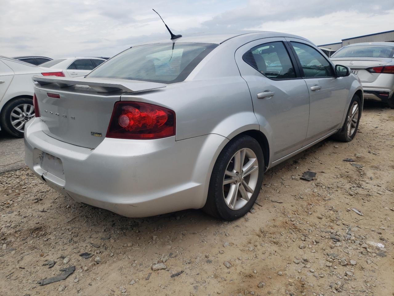 Photo 4 from auction – 2011 DODGE AVENGER MA with VIN 1B3BD1FG1BN526202