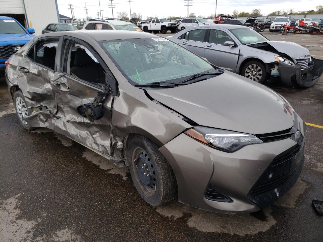 TOYOTA COROLLA L 2017 with VIN 5YFBURHE7HP643481 - Photo from auction