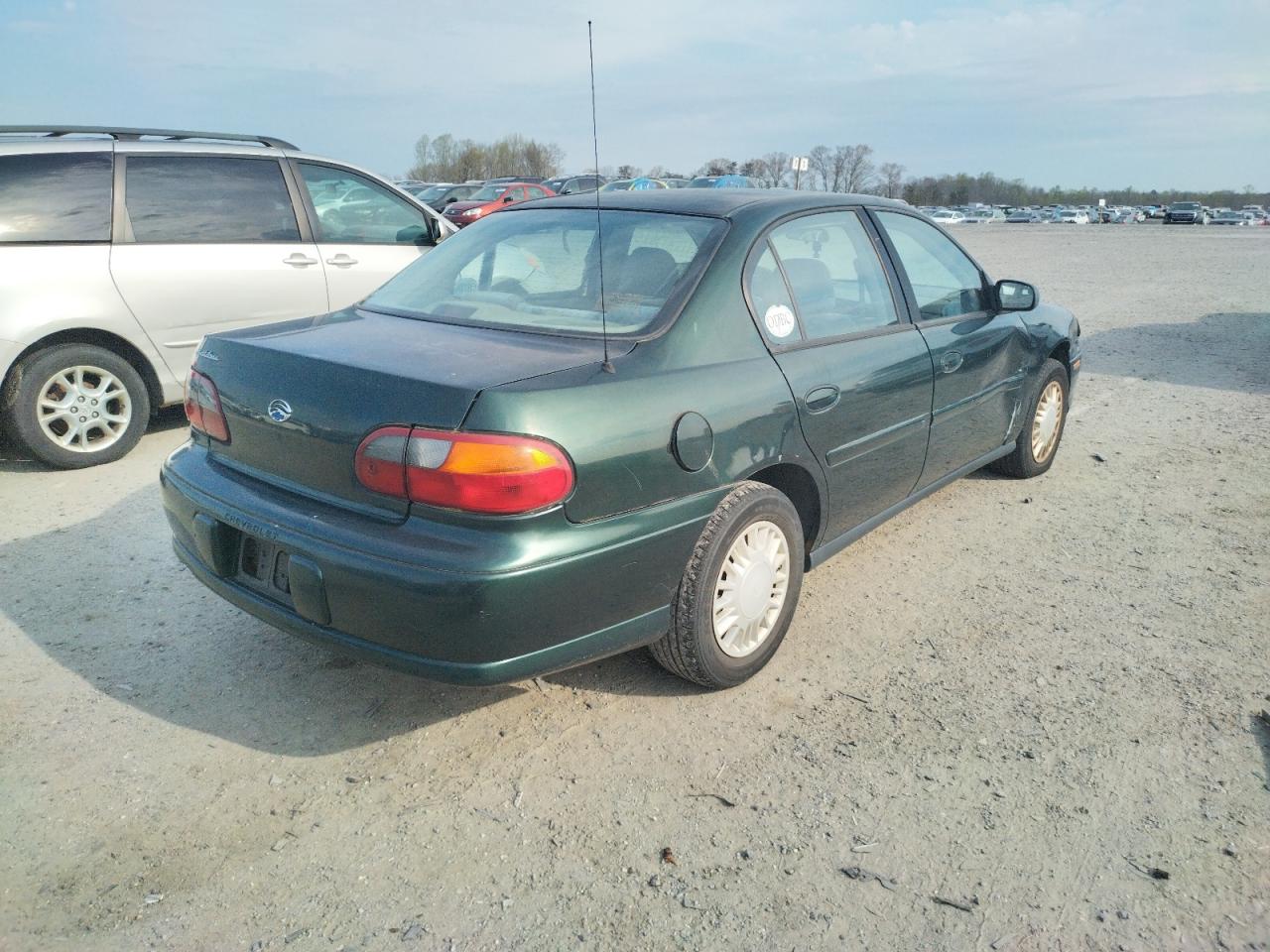 Photo 4 from auction – 2003 CHEVROLET MALIBU with VIN 1G1ND52J23M667008