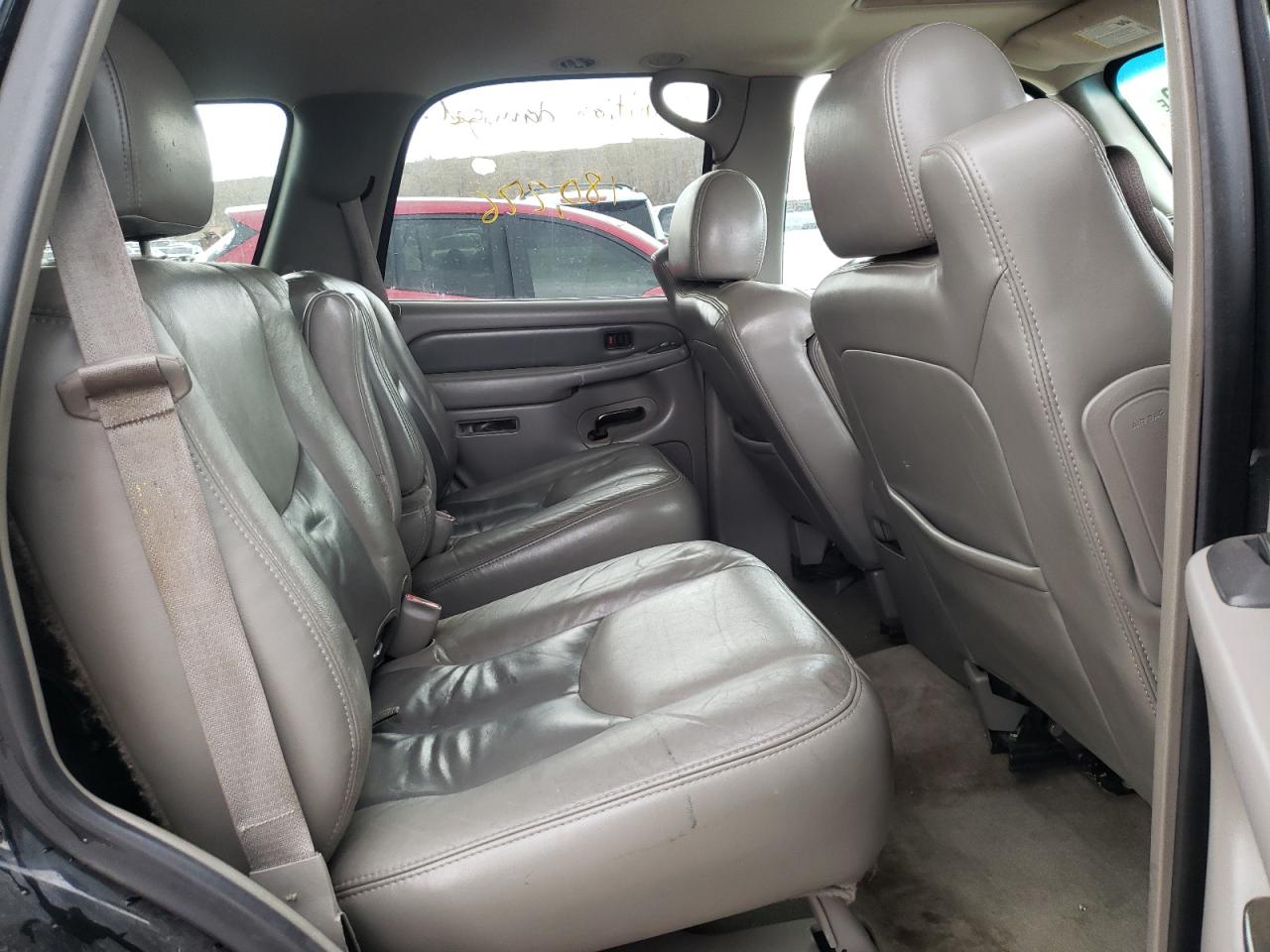 Photo 6 from auction – 2004 GMC YUKON DENA with VIN 1GKEK63U84J325288