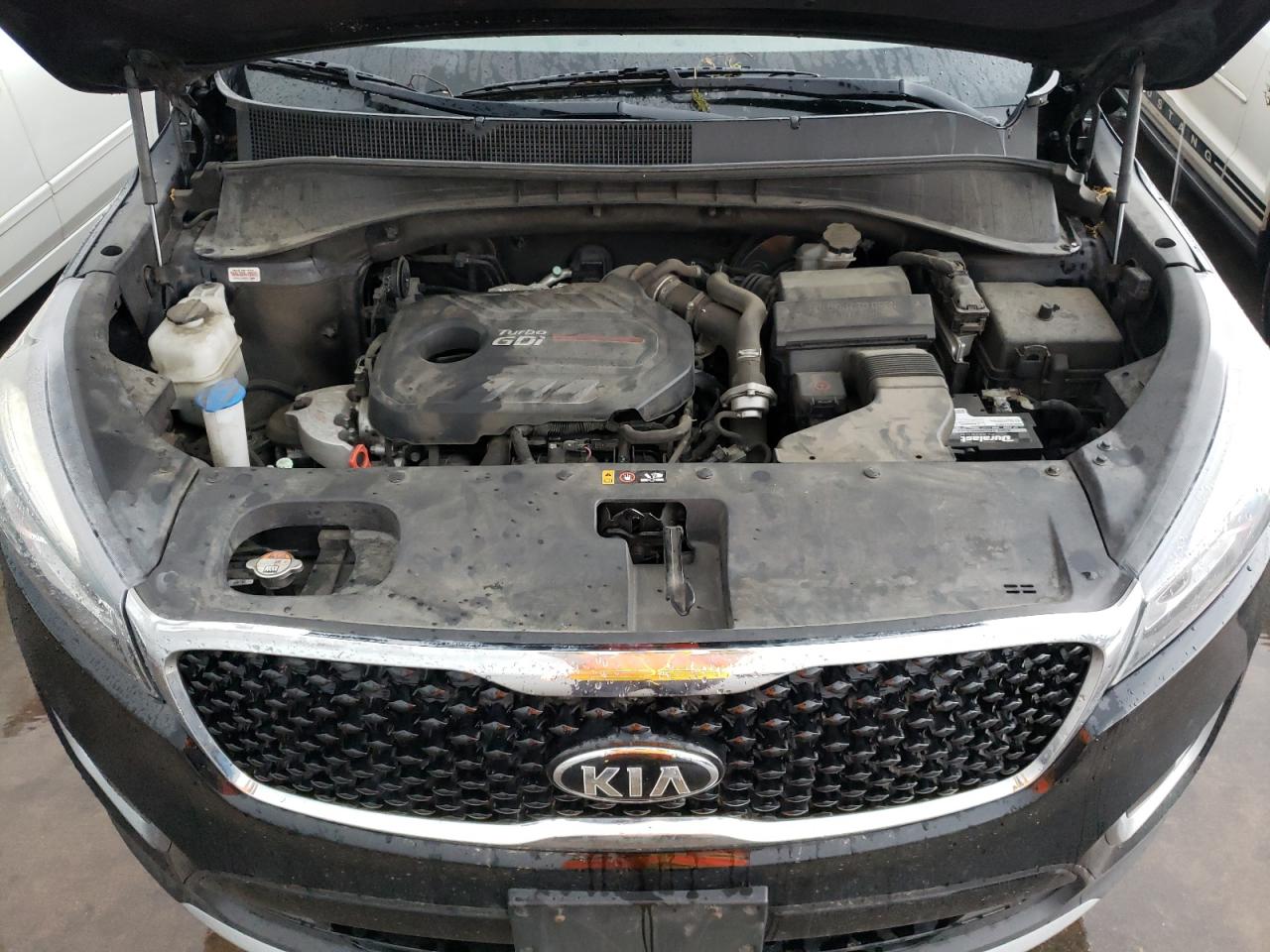 Photo 7 from auction – 2016 KIA SORENTO EX with VIN 5XYPHDA19GG180640