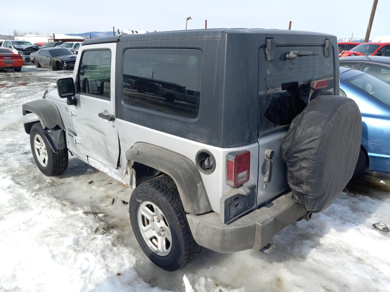 Photo 3 from auction – 2010 JEEP WRANGLER S with VIN 1J4AA2D15AL146114