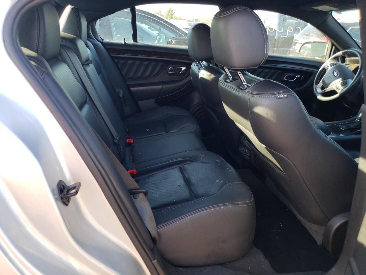 Photo 6 from auction – 2019 FORD TAURUS LIM with VIN 1FAHP2F80KG111512