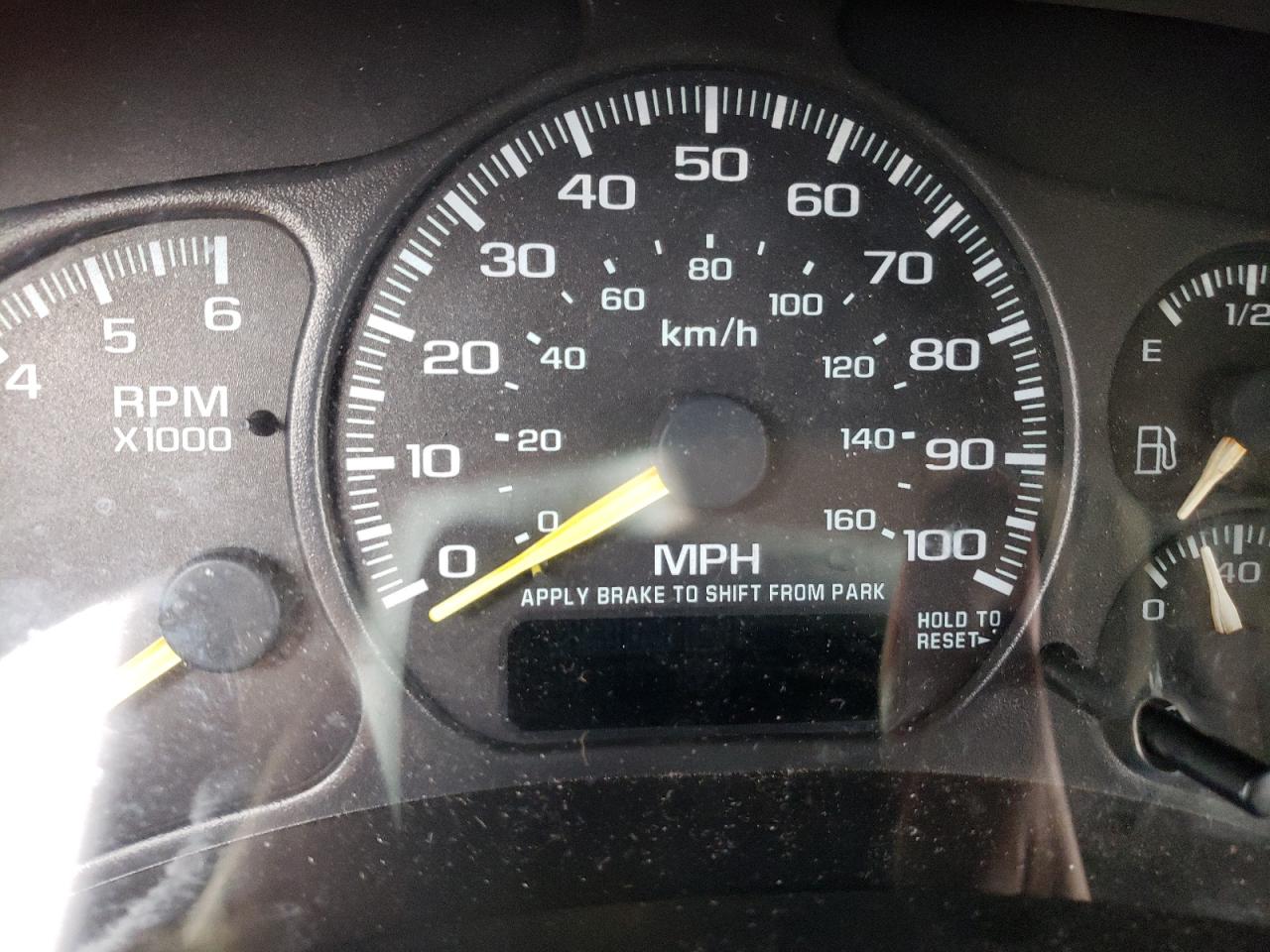 Photo 8 from auction – 1999 CHEVROLET SILVERADO with VIN 1GCEK19T7XE104890
