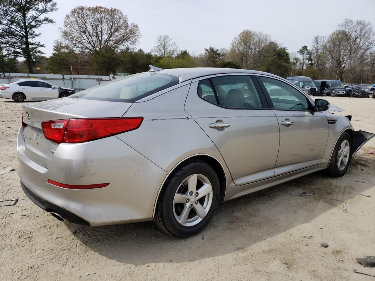 صورة رقم 4 من المزاد - 2015 KIA OPTIMA LX مع VIN KNAGM4A7XF5584535