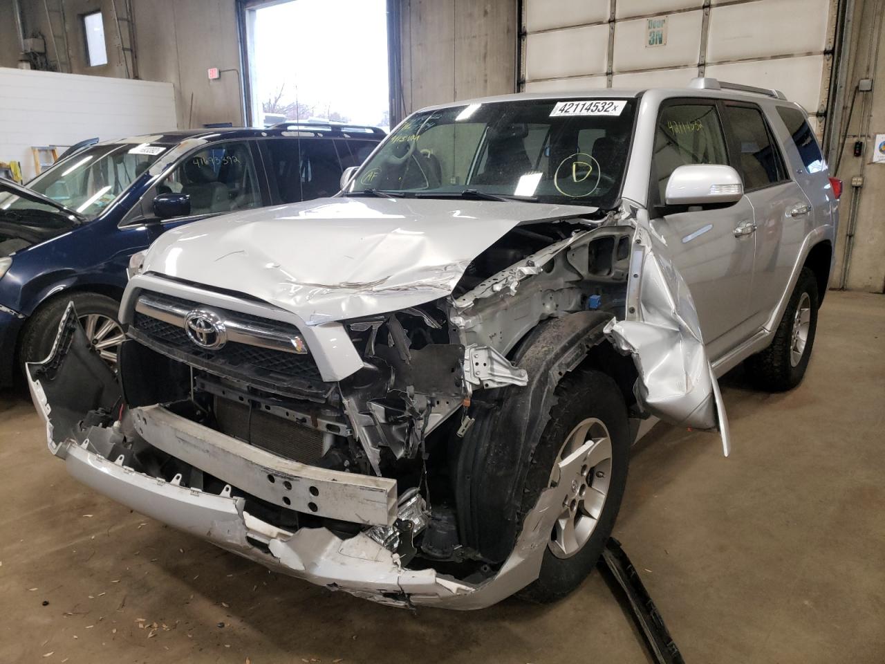 Photo 2 from auction – 2012 TOYOTA 4RUNNER SR with VIN JTEBU5JR3C5099102