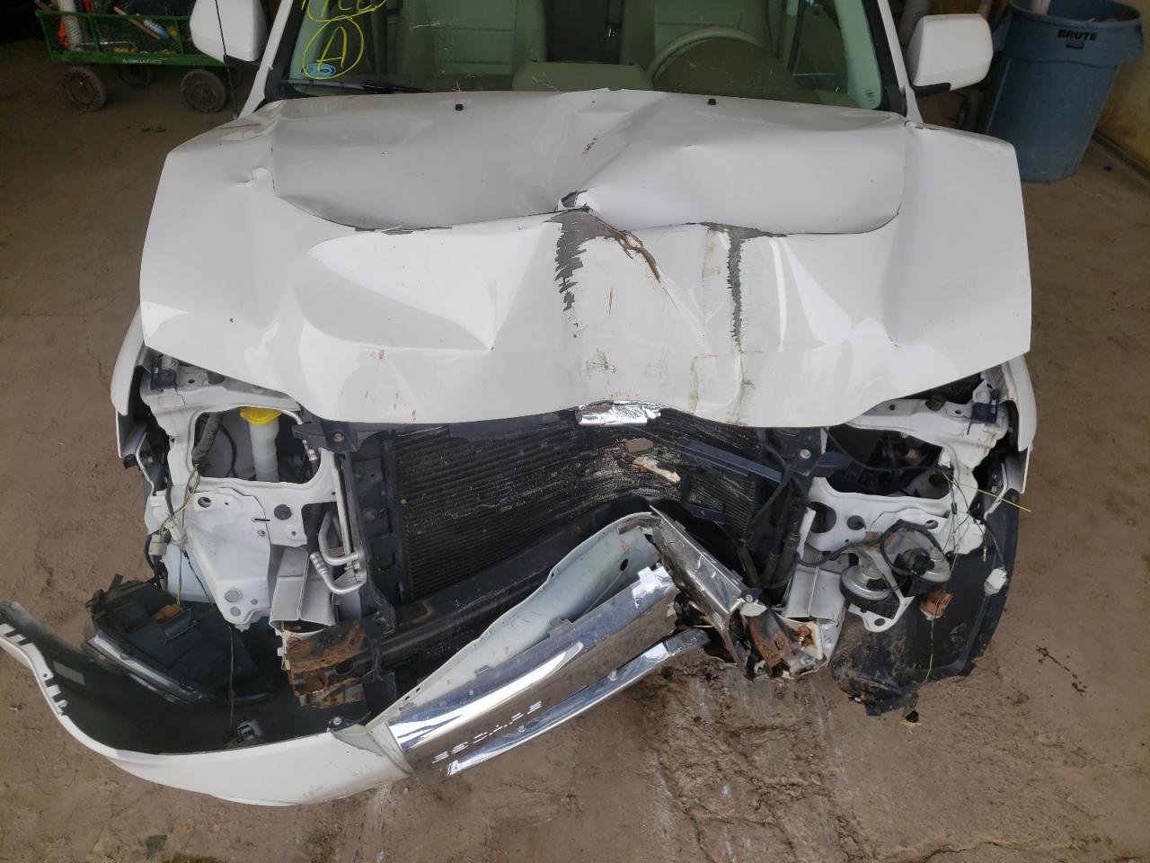 Photo 7 from auction – 2012 FORD ESCAPE LIM with VIN 1FMCU9EG0CKC79918