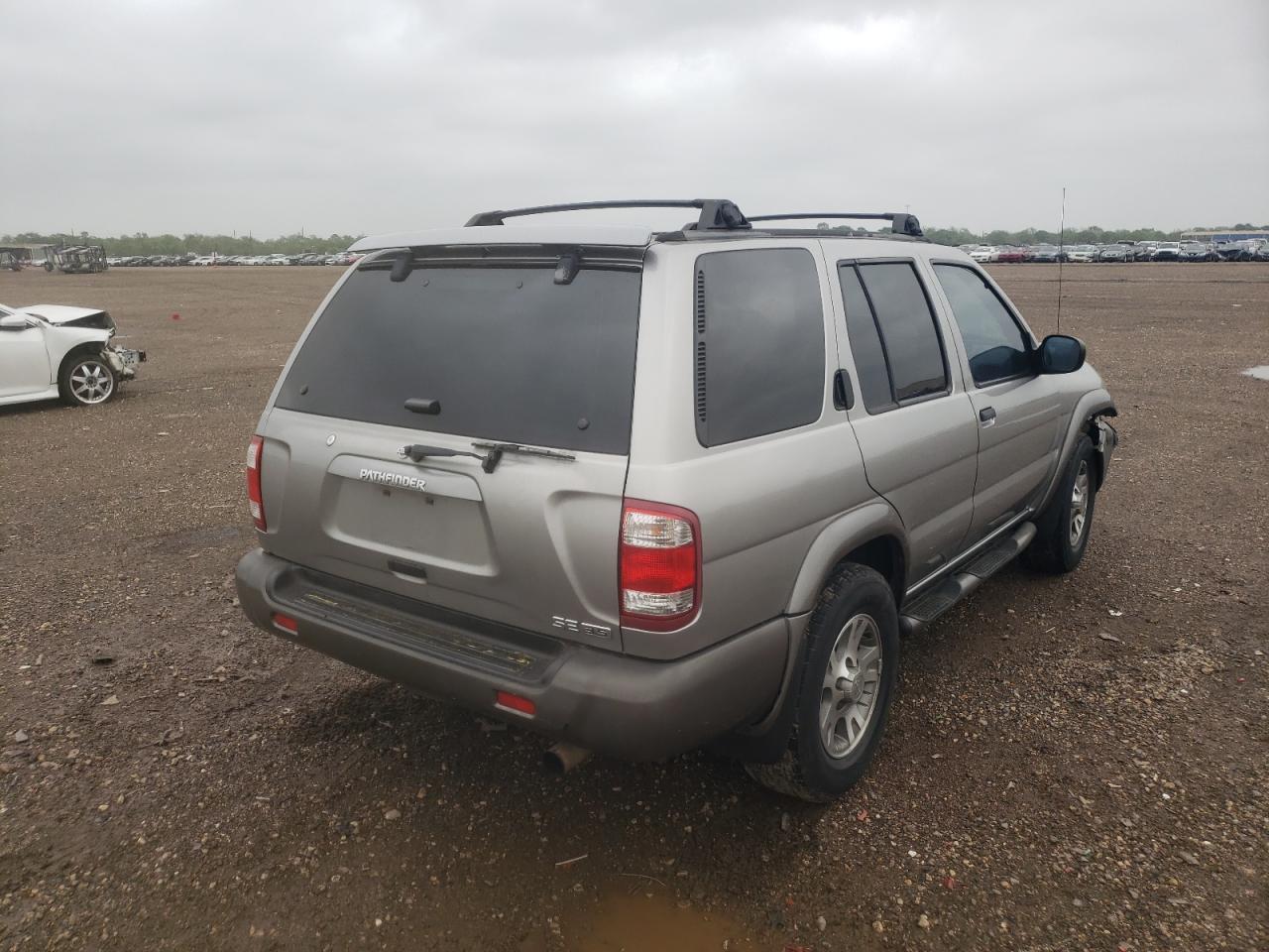 Photo 12 from auction – 2001 NISSAN PATHFINDER with VIN JN8DR07X71W504414