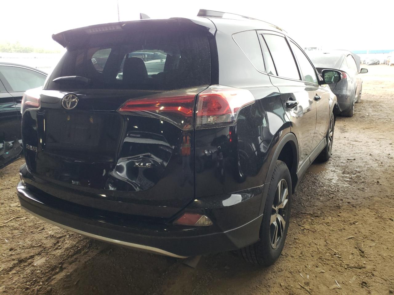 Photo 4 from auction – 2016 TOYOTA RAV4 XLE with VIN 2T3WFREV4GW309607